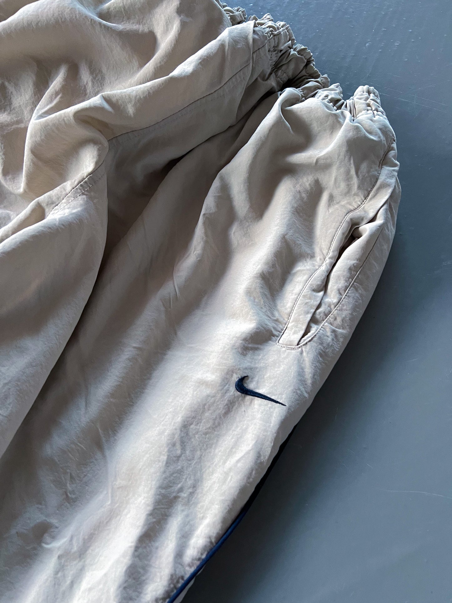 Nike Vintage Trackpants | L