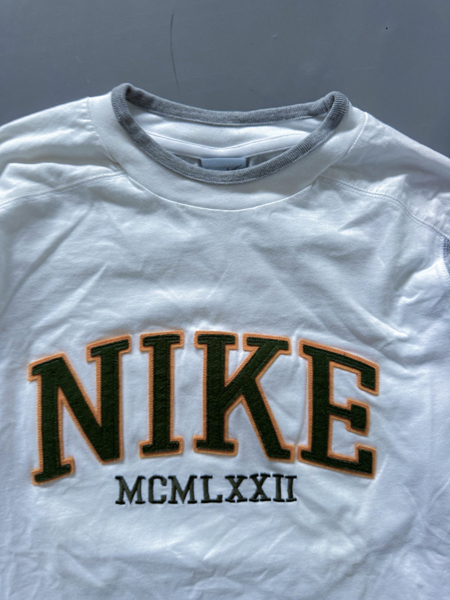 Nike Vintage Pullover | M