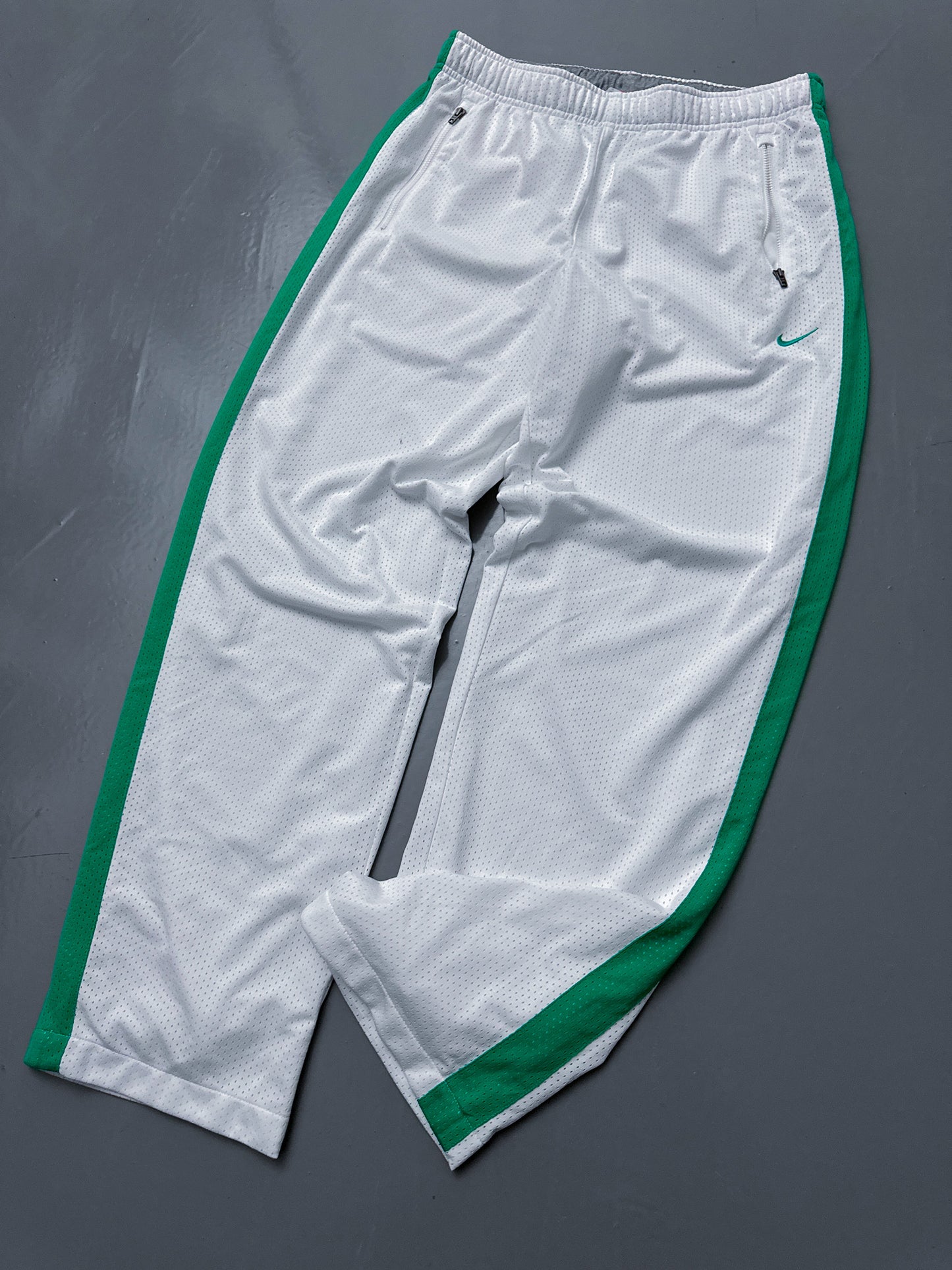 Nike Vintage *PREMIUM* Trackpants | M