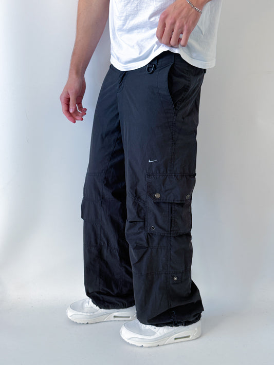 Nike Vintage Cargo Trackpants | S
