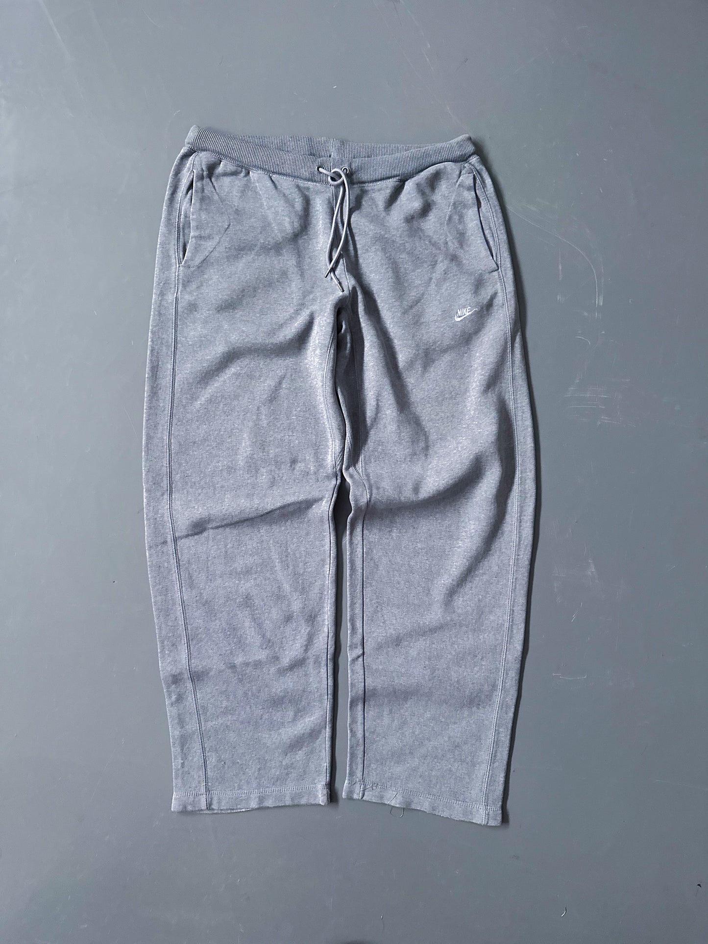 Nike Vintage Open Leg Sweatpants | M