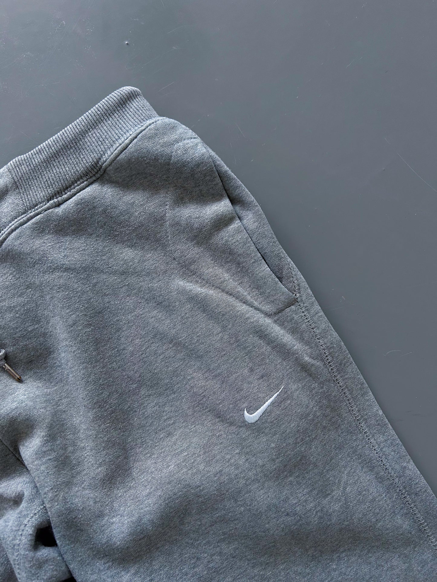 Nike Vintage Sweatpants | M