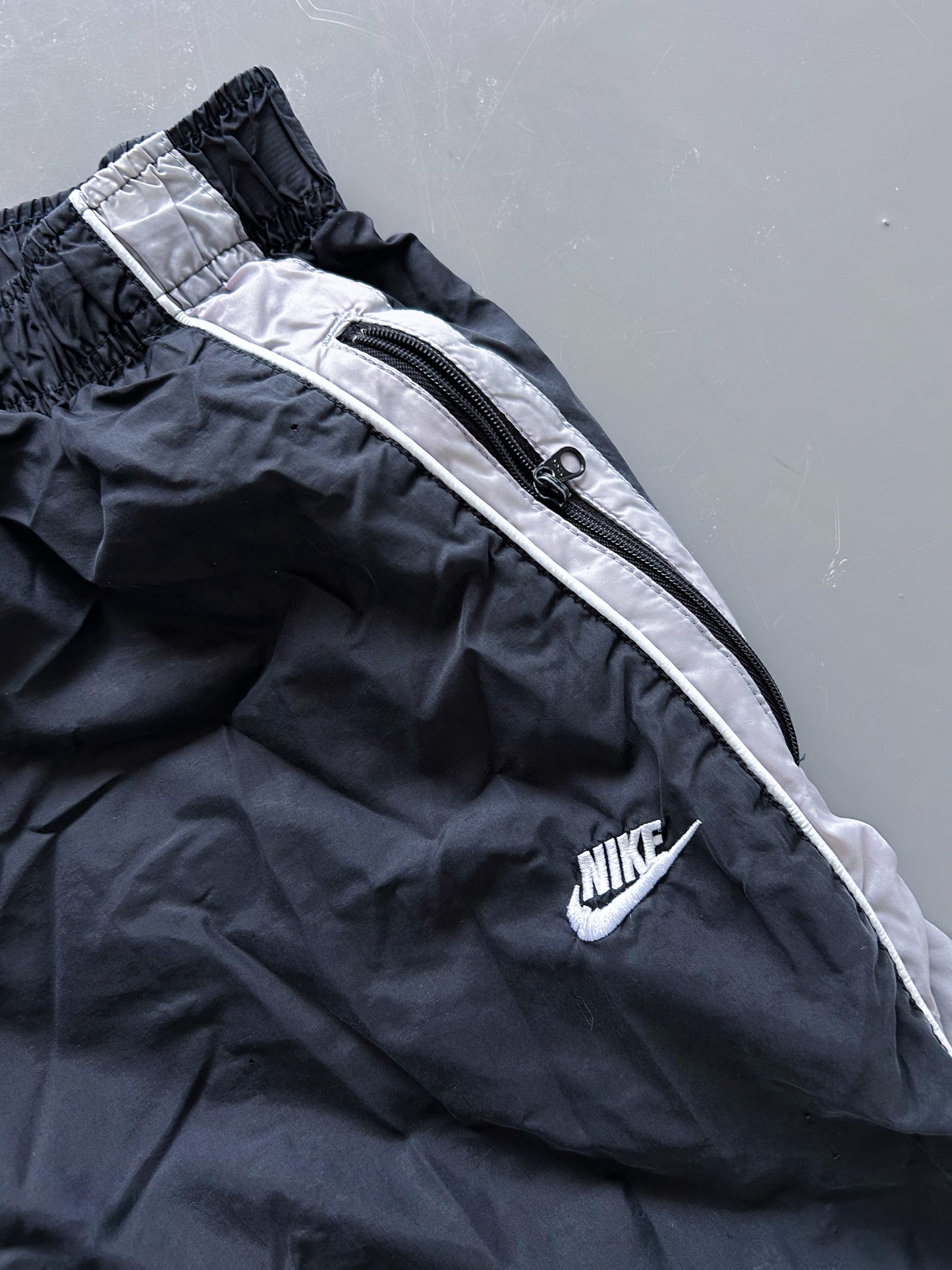 Nike Vintage Trackpants | L