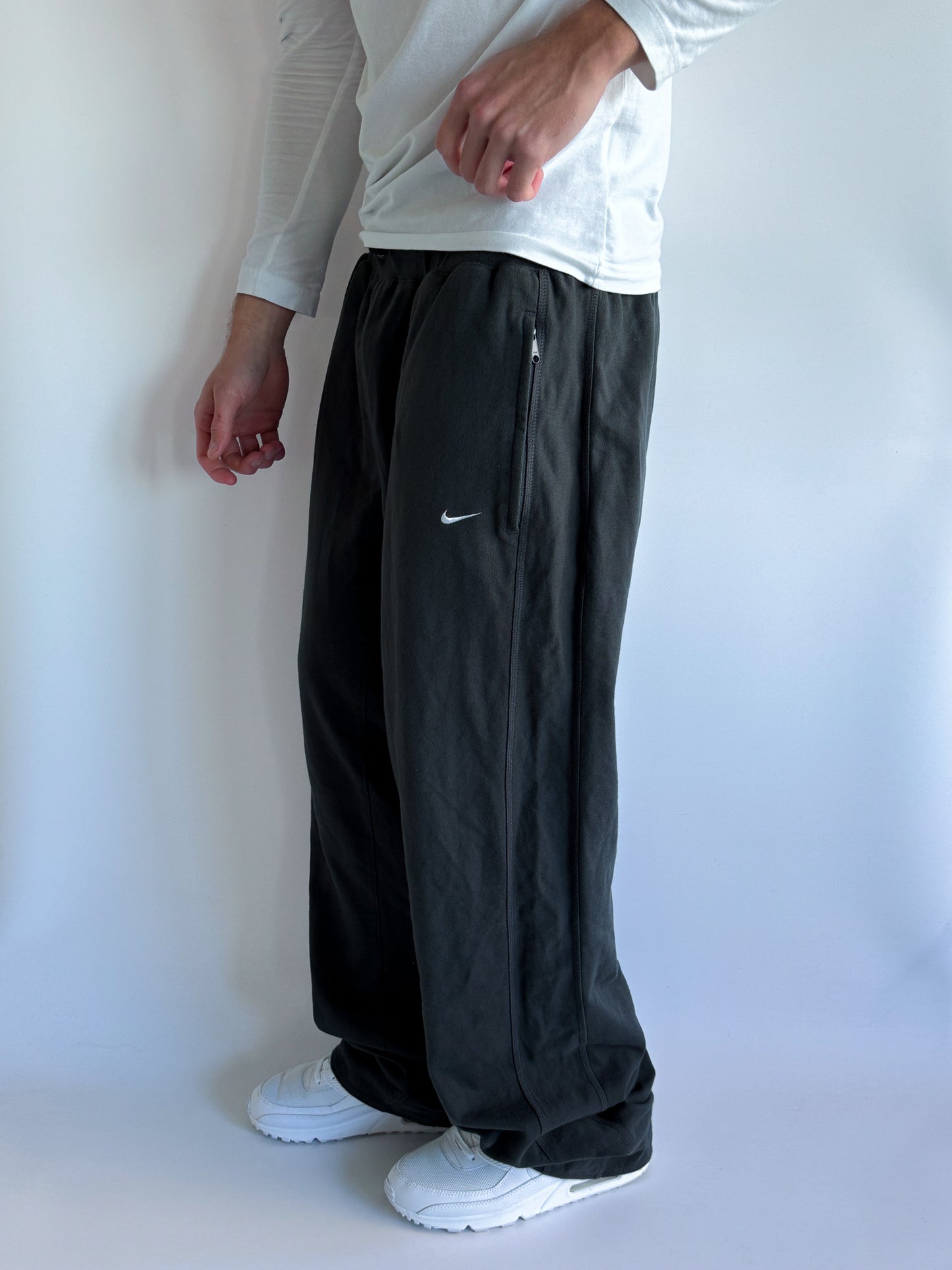 Nike Vintage *PREMIUM* Open Leg Sweatpants | XL