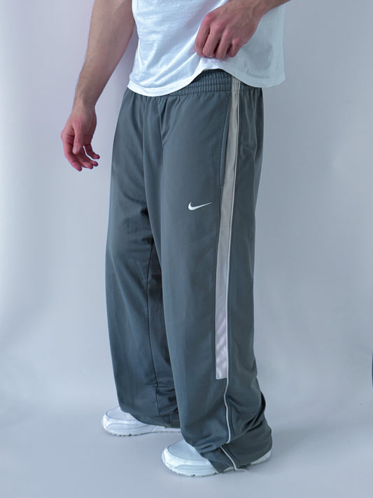 Nike Vintage Trackpants | L