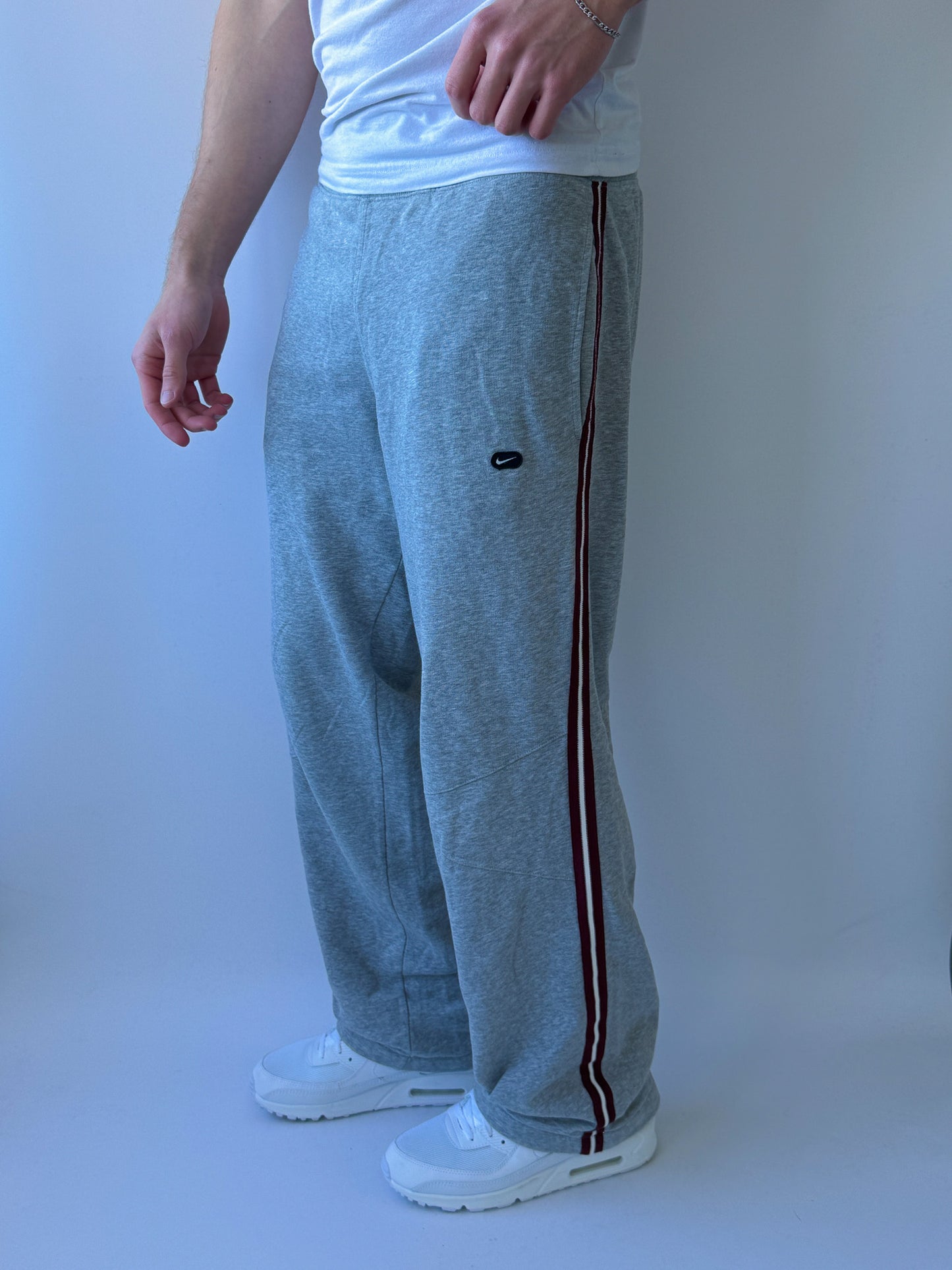 Nike Vintage Open Leg Sweatpants | M