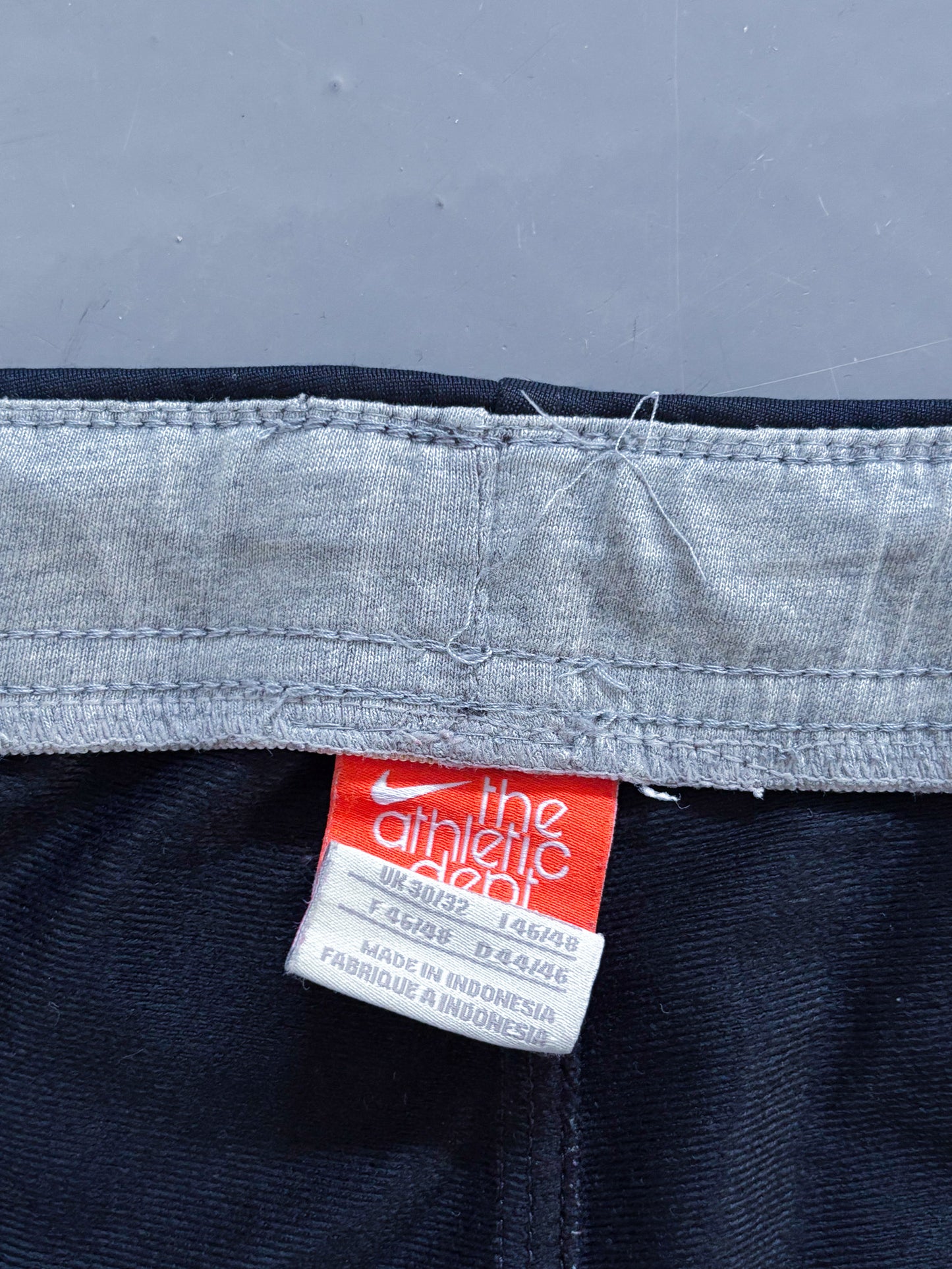 Nike Vintage Trackpants | M