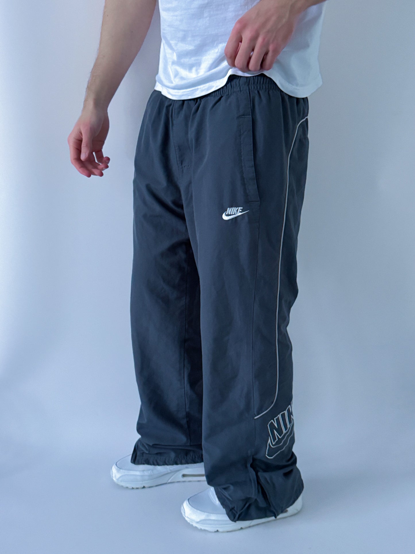 Nike Vintage Trackpants | L