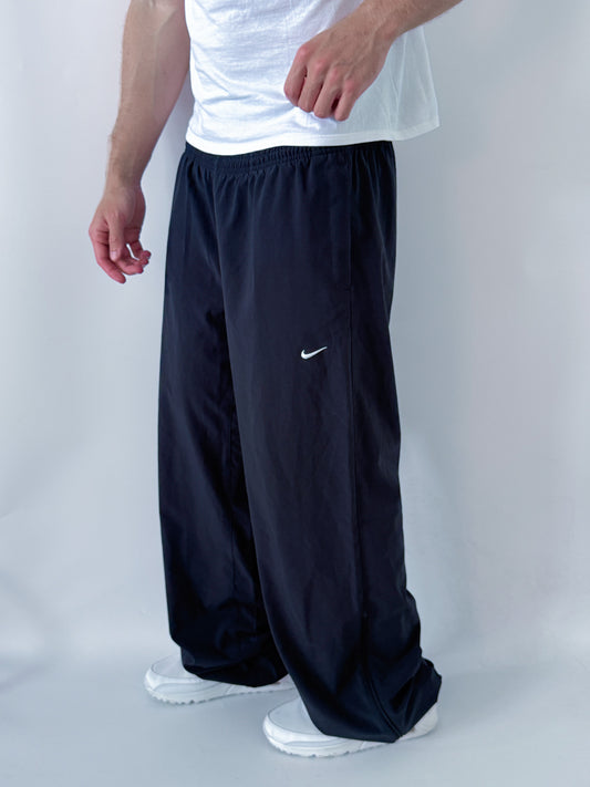 Nike Vintage Trackpants | L