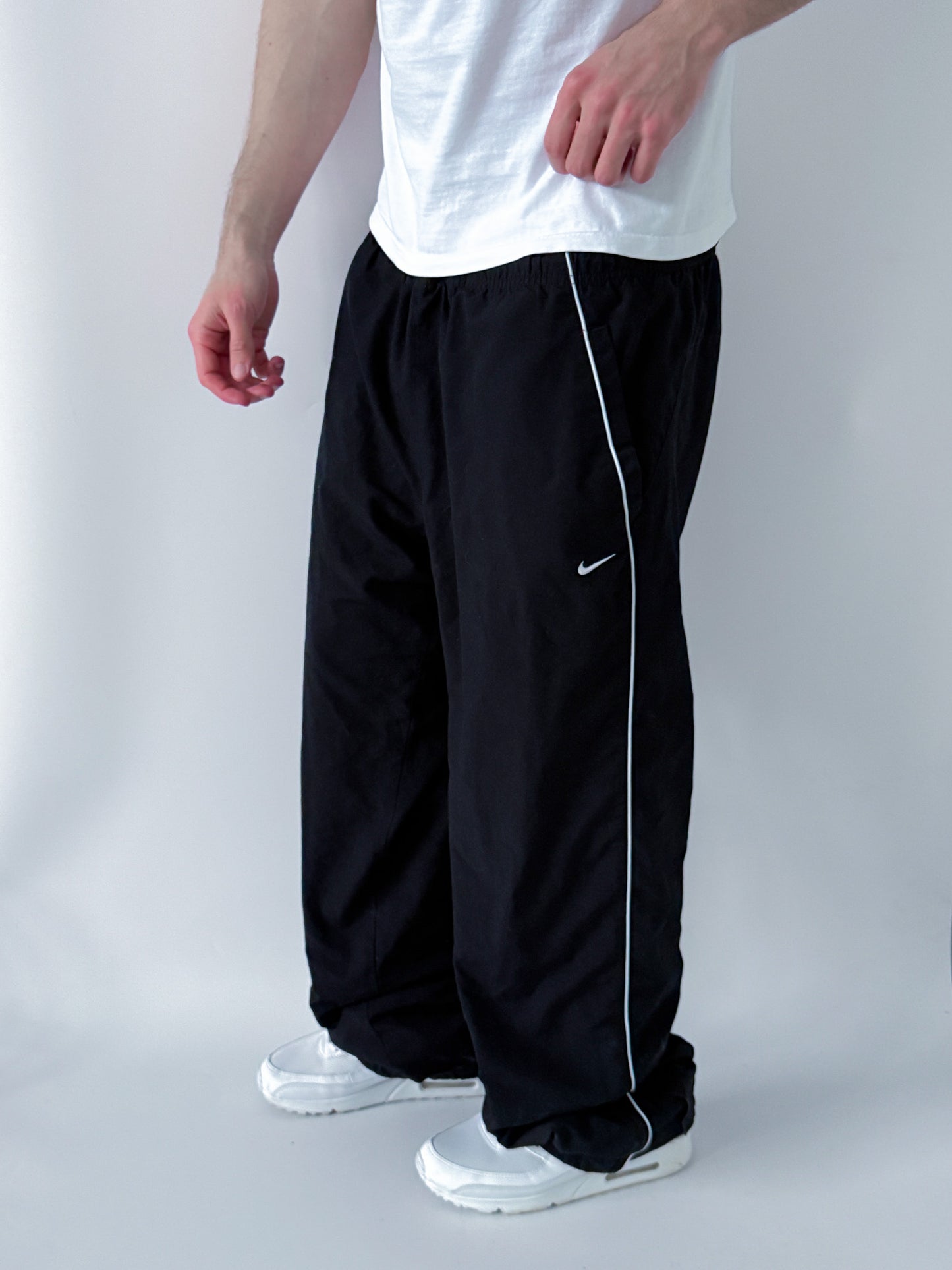 Nike Vintage Trackpants | L