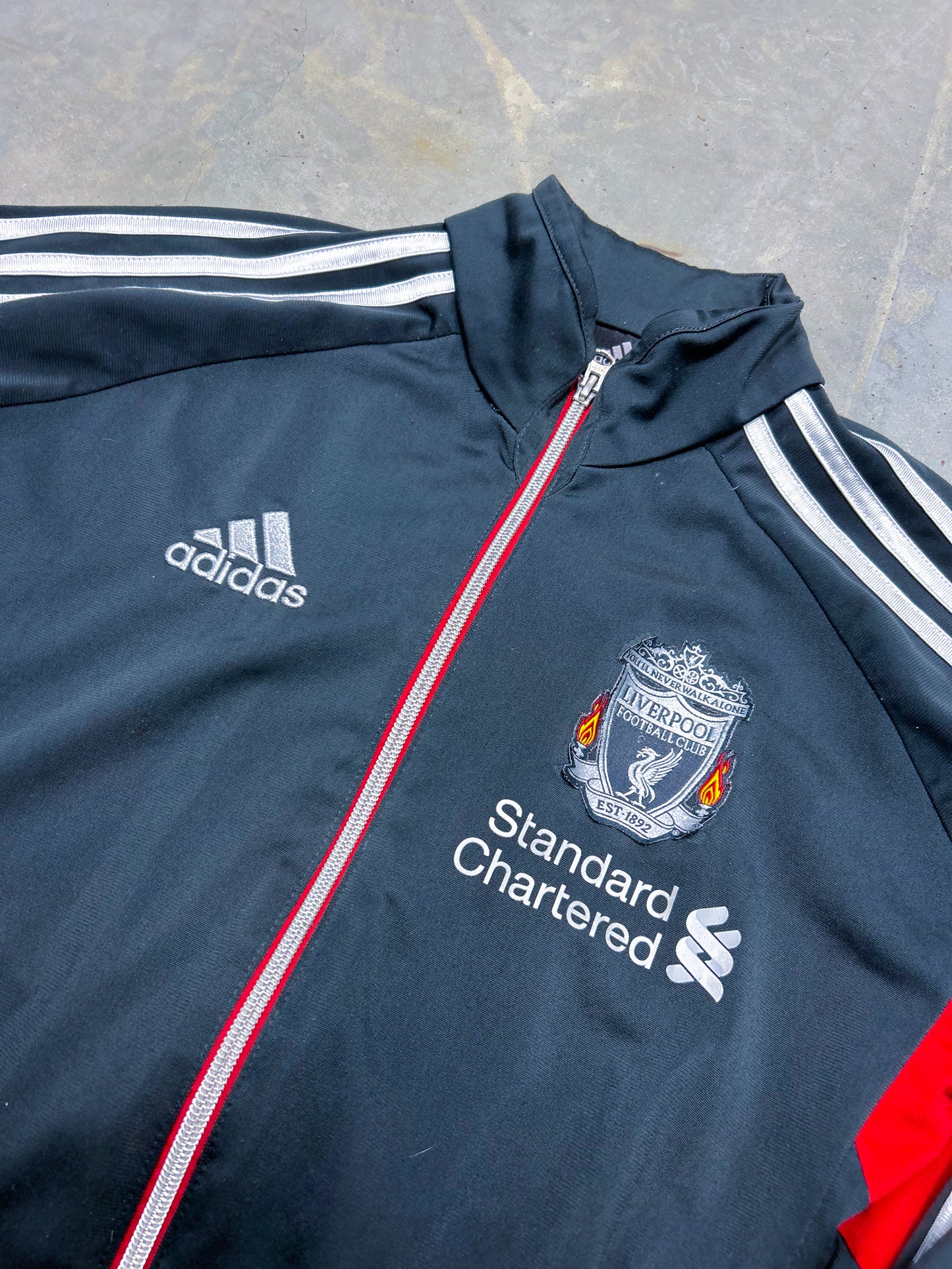 Adidas x Liverpool Vintage Jacke | Fittet XS