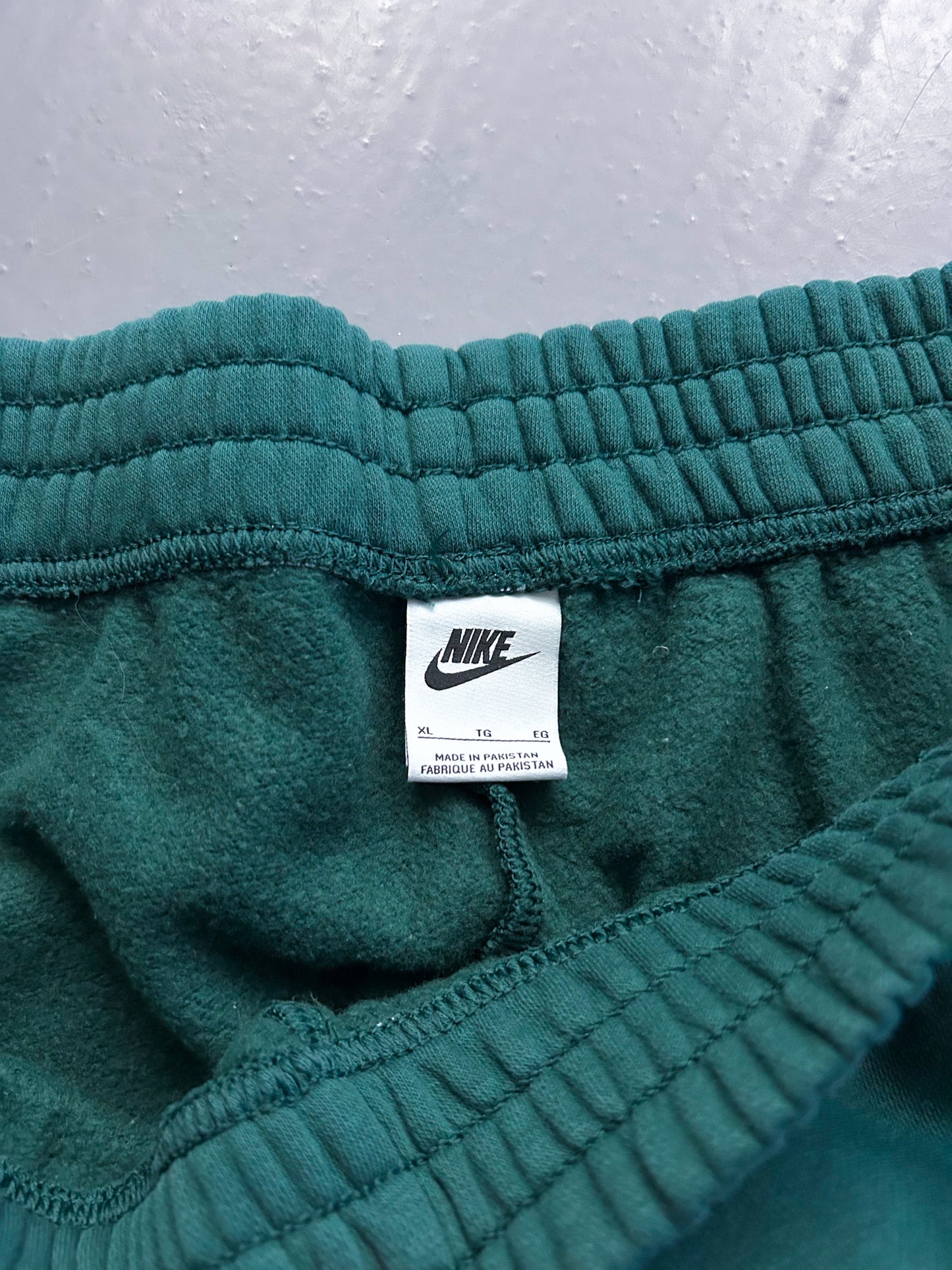 Nike Vintage Sweatpants | XL