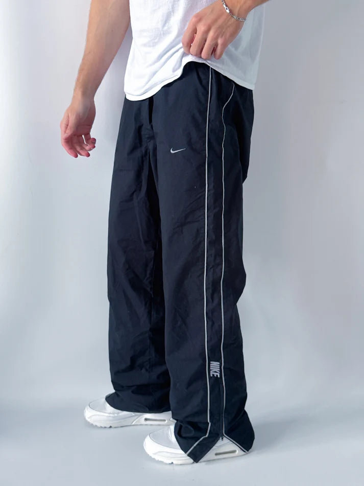 Nike Vintage Trackpants | L