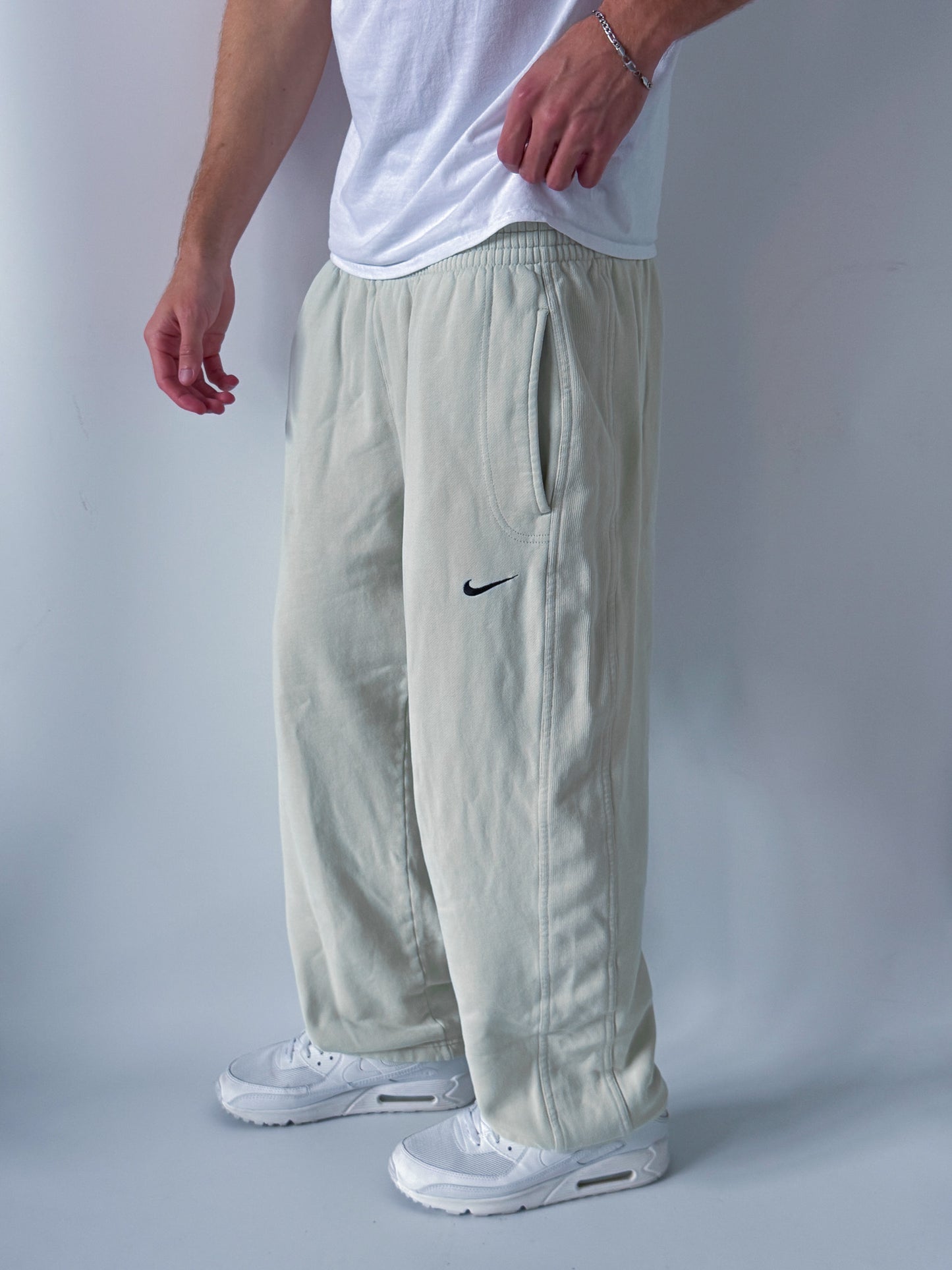 Nike Vintage Open Leg Sweatpants | L