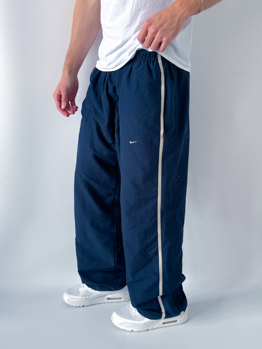 Nike Vintage Trackpants | L