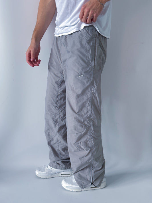 Nike Vintage Trackpants | L