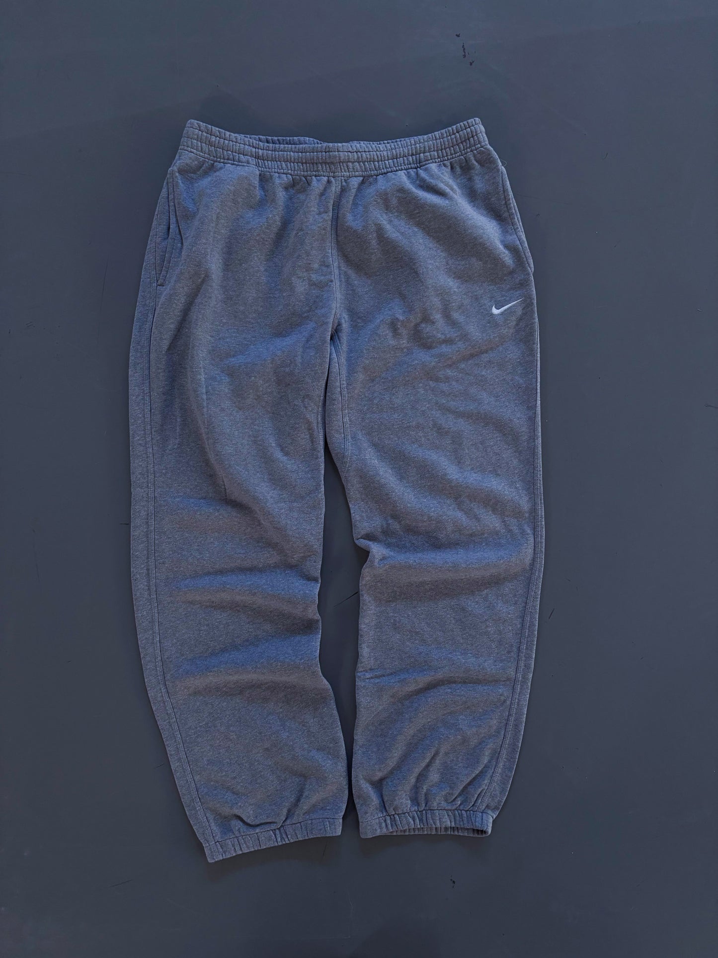 Nike Vintage Sweatpants | XL