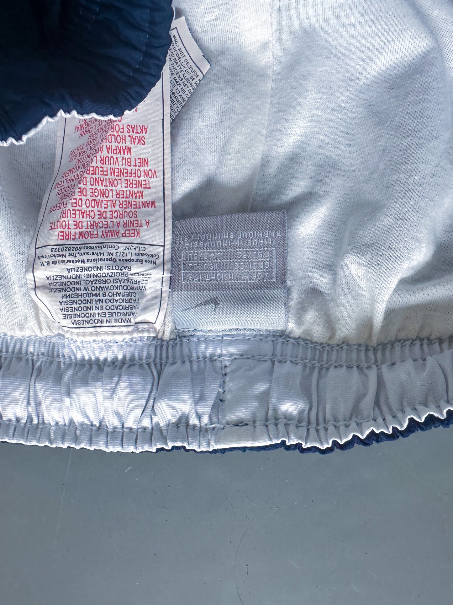 Nike Vintage Trackpants | M