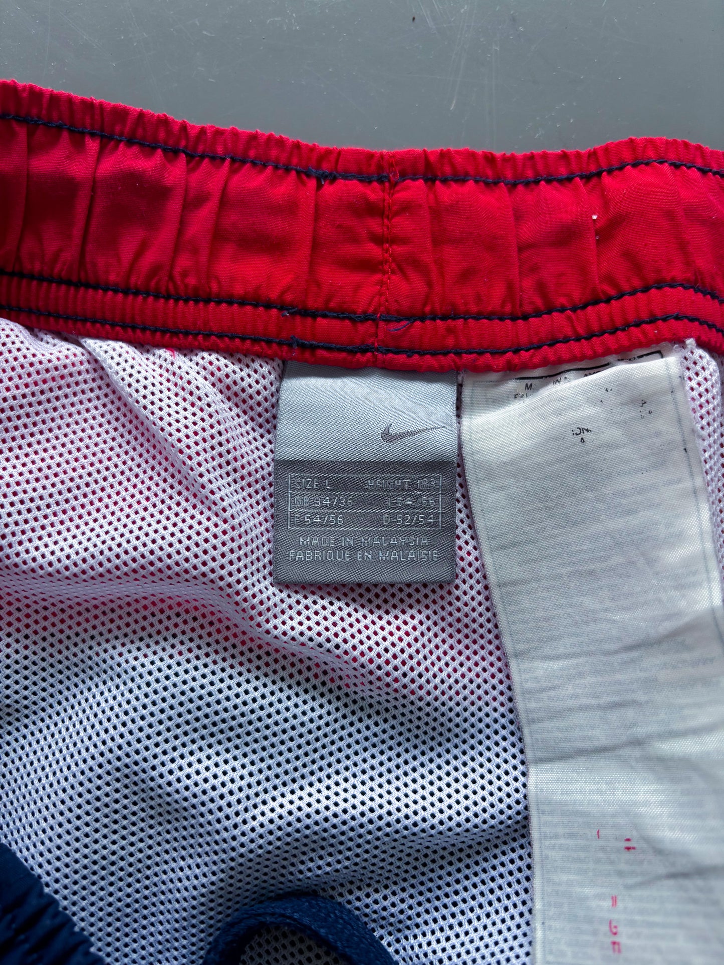 Nike Vintage Shorts | L