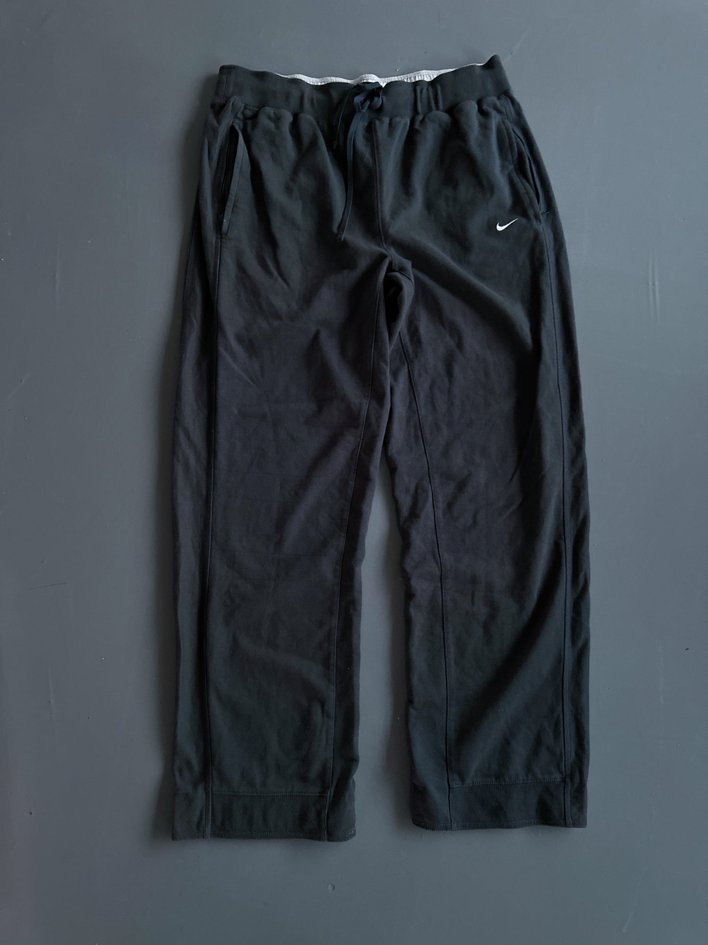 Nike Vintage *PREMIUM* Open Leg Sweatpants | XL