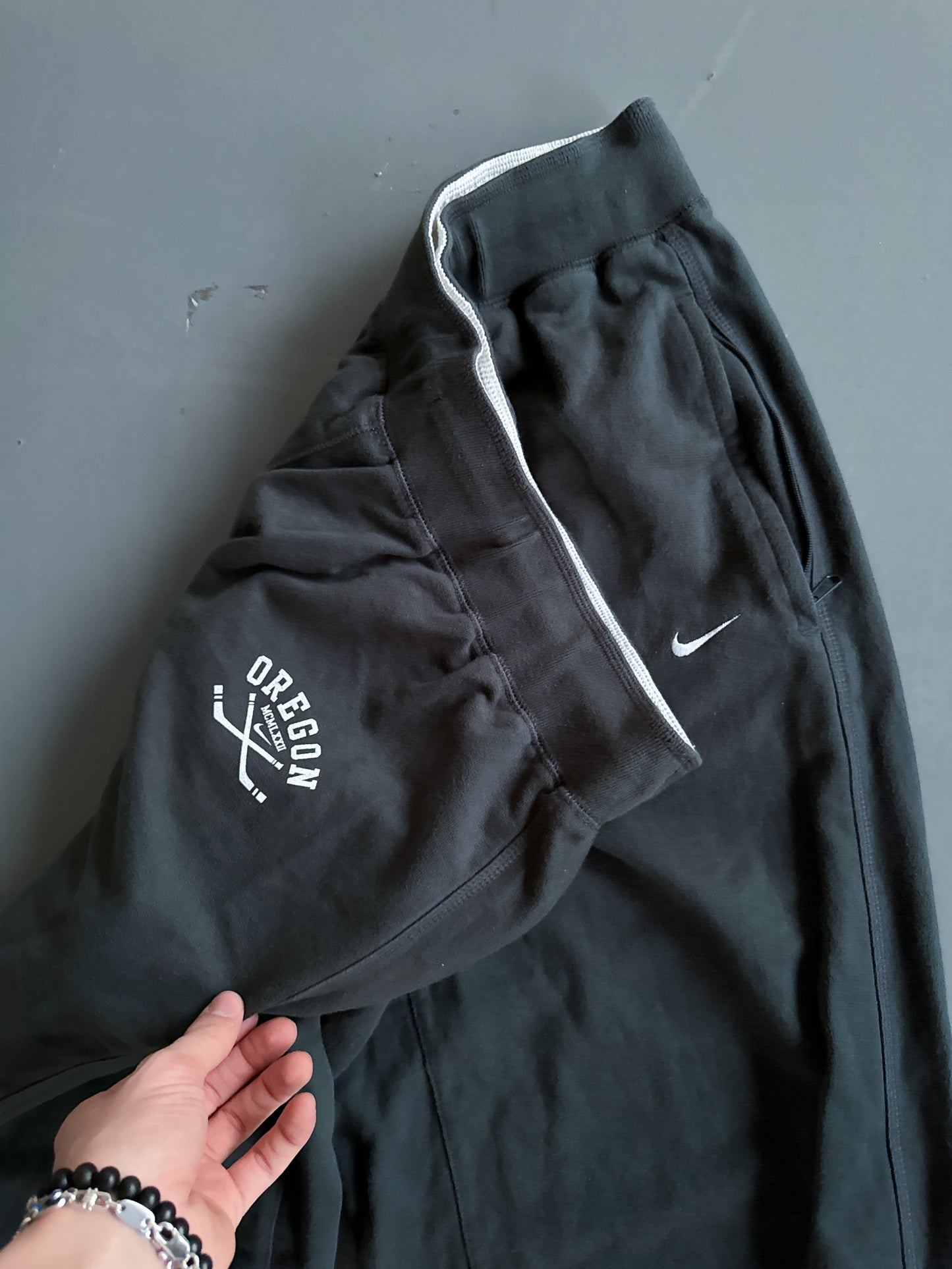 Nike Vintage *PREMIUM* Open Leg Sweatpants | XL