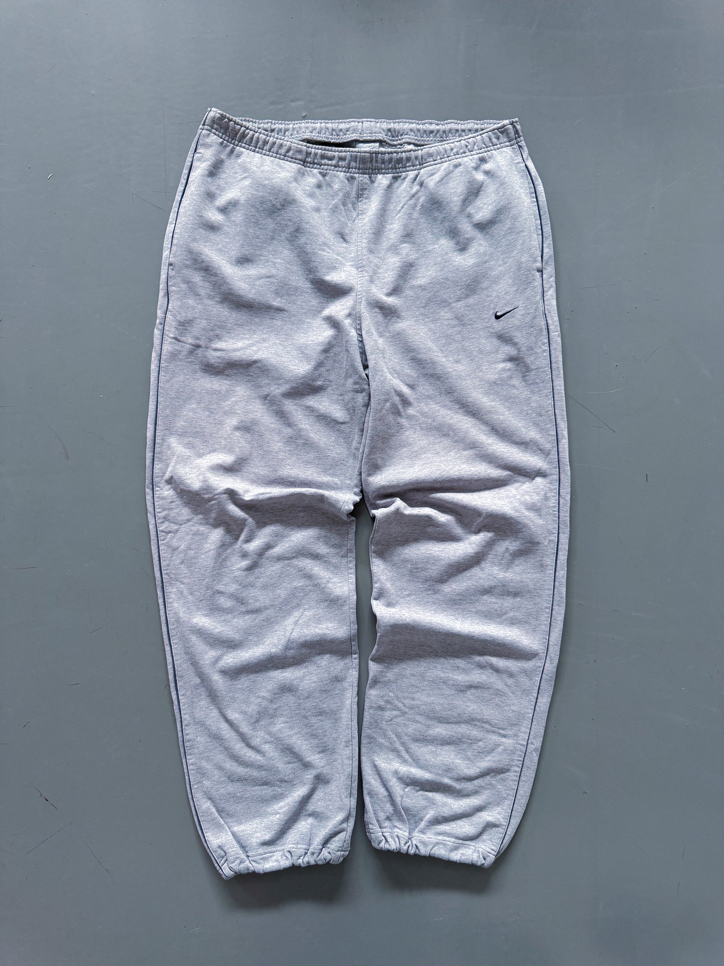 Nike Vintage *PREMIUM* Sweatpants | L