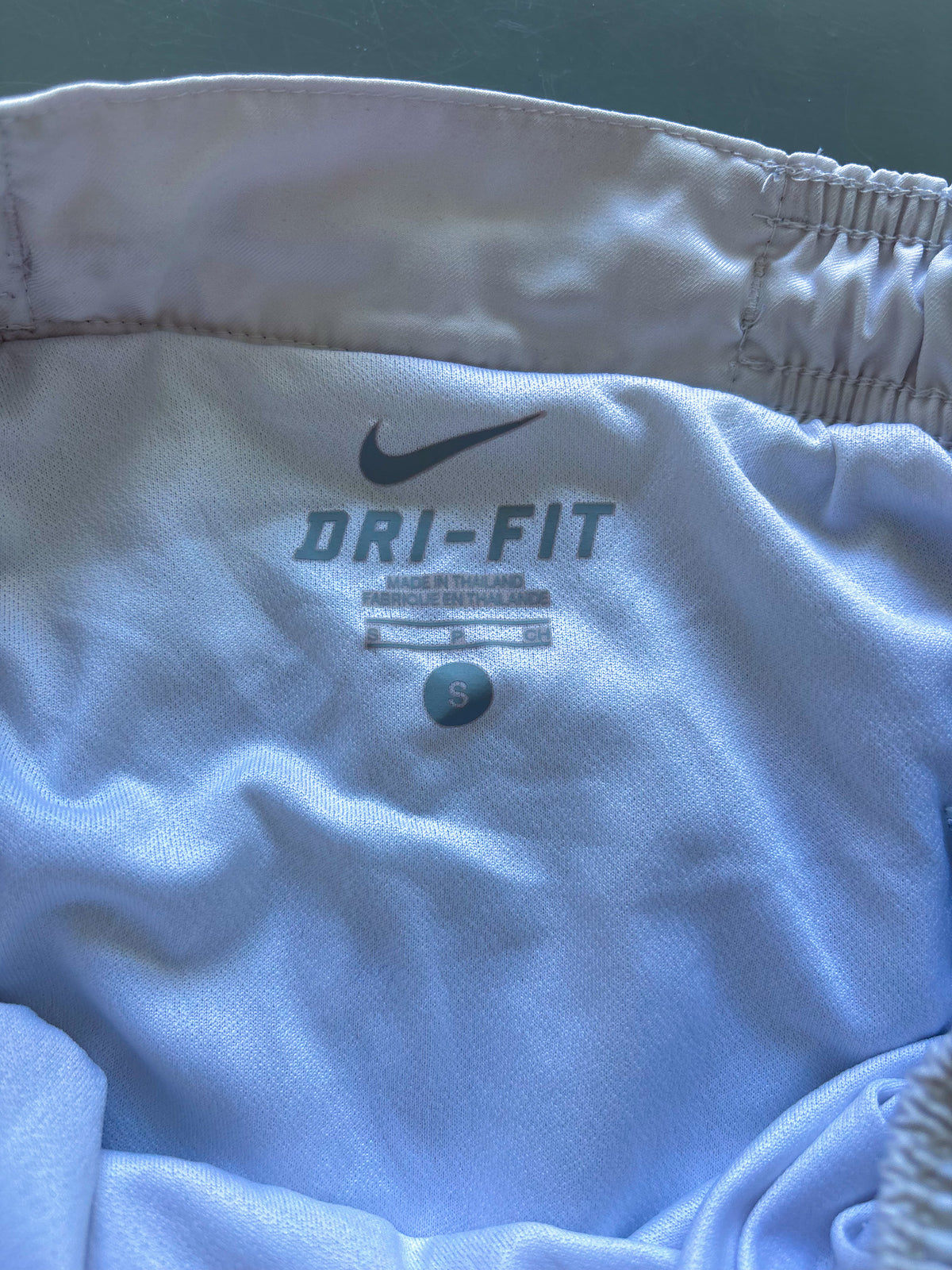 Arsenal x Nike Vintage Shorts | S