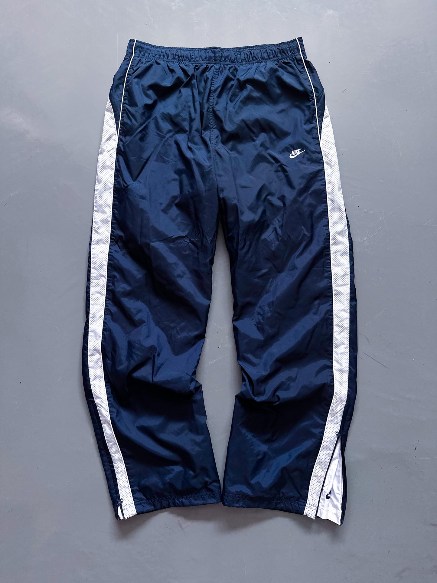 Nike Vintage *Premium* Trackpants | L