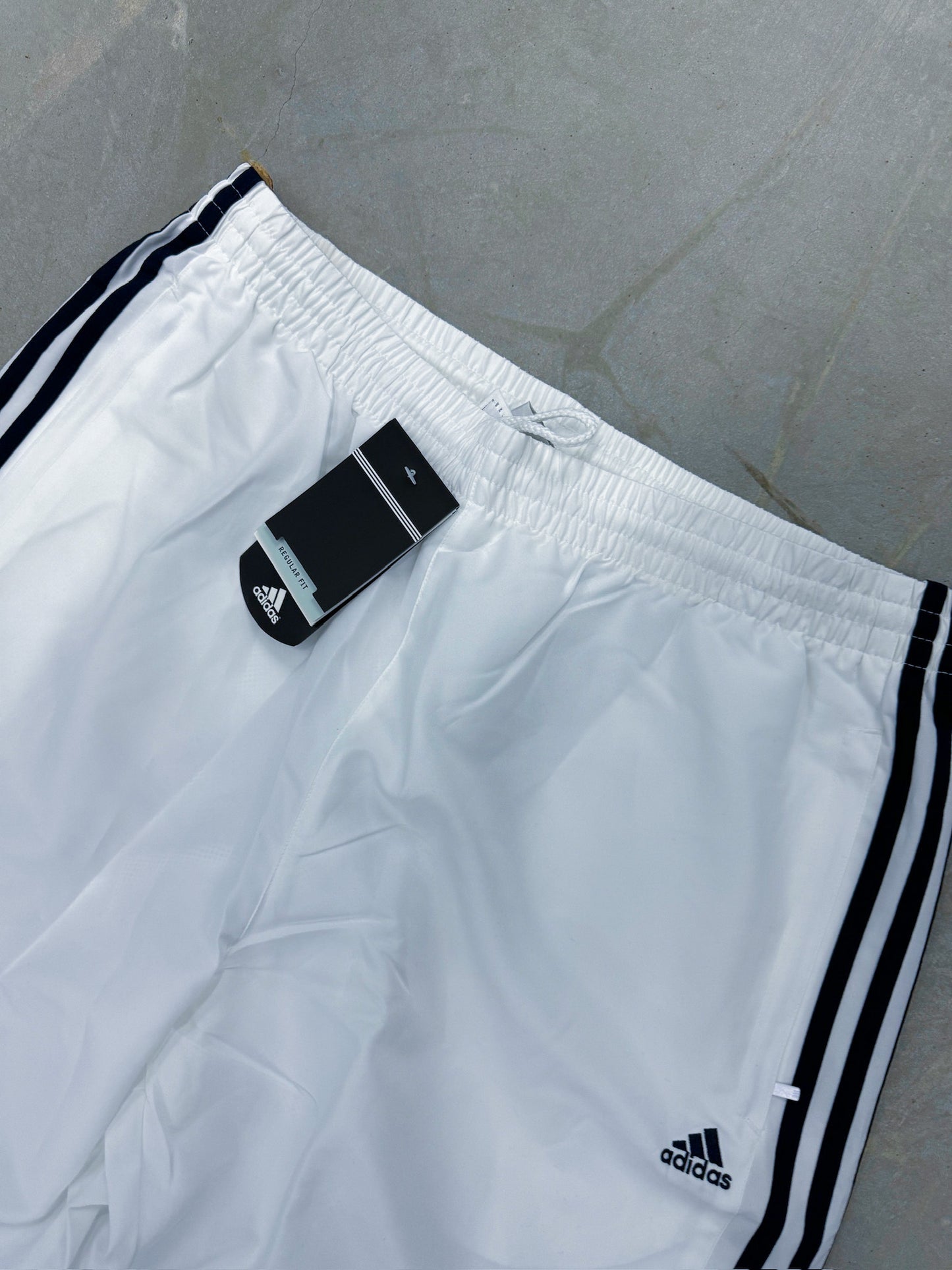 Adidas Vintage *Deadstock* Trackpants | XXL