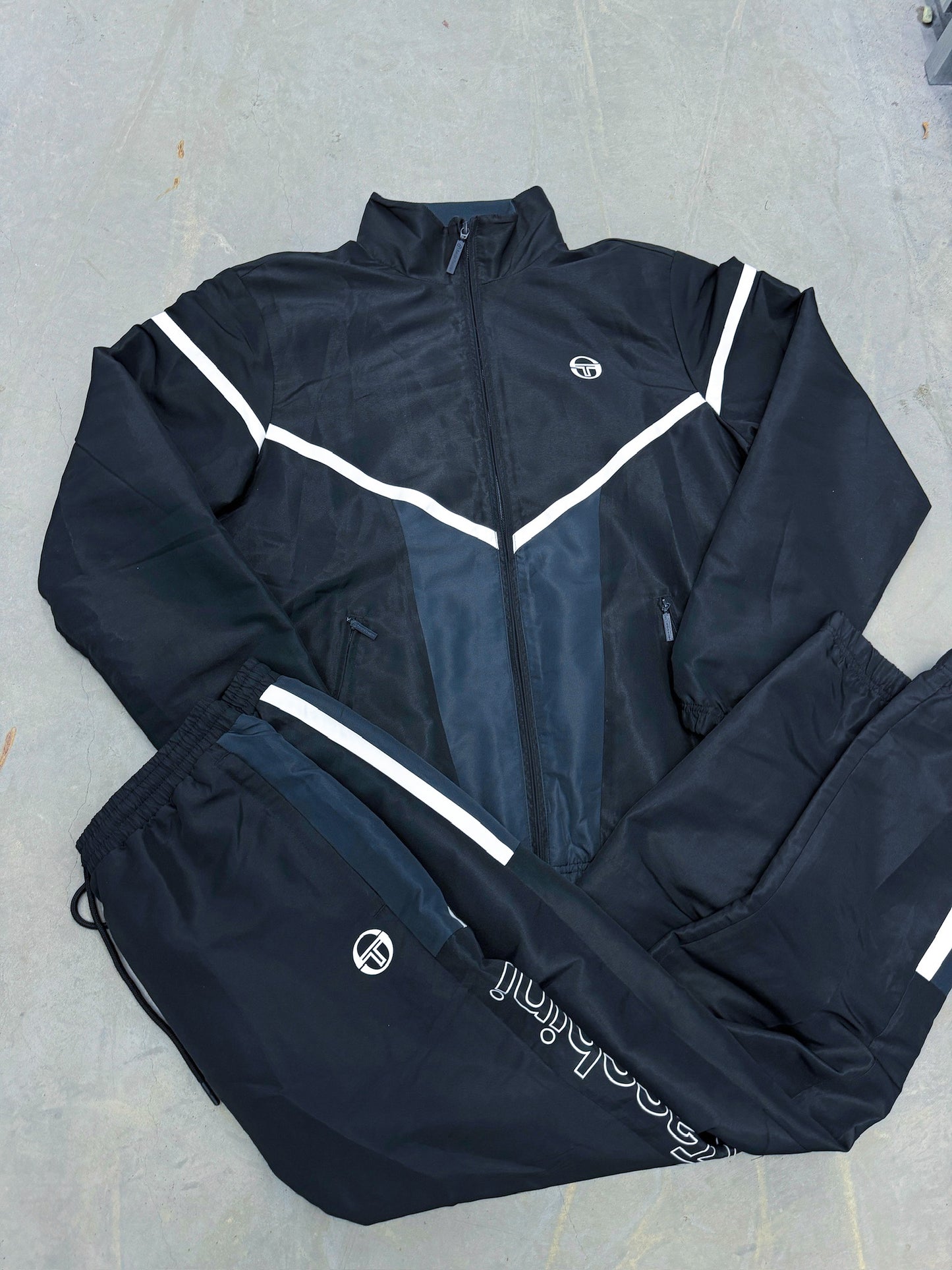 Sergio Tacchini Tracksuit | L