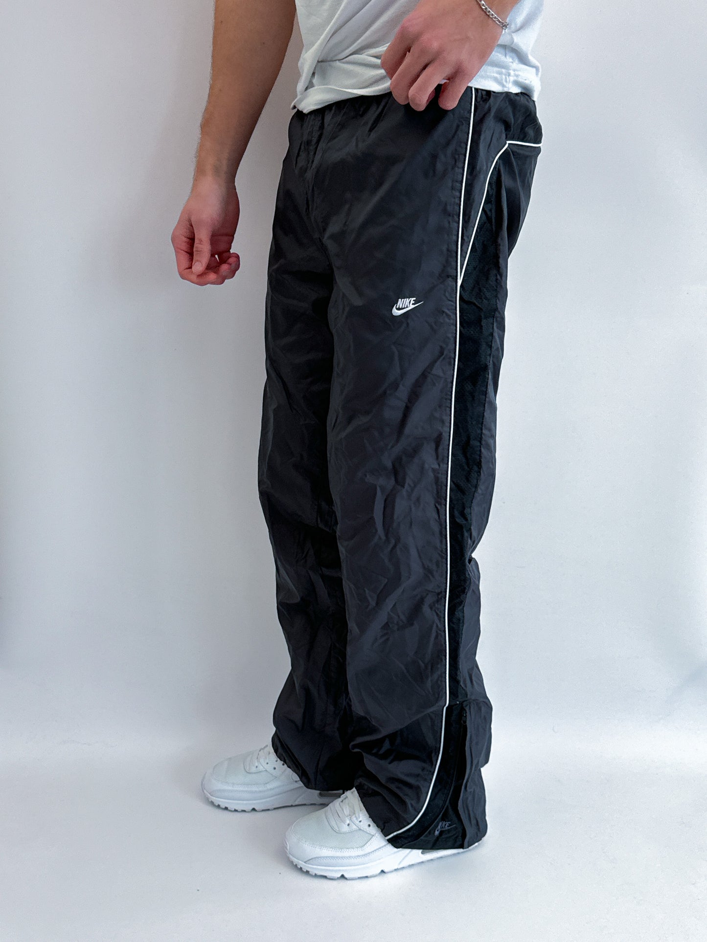 Nike Vintage *PREMIUM* Trackpants | M