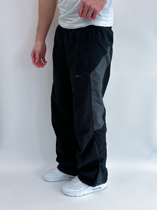 Nike Vintage Trackpants | M