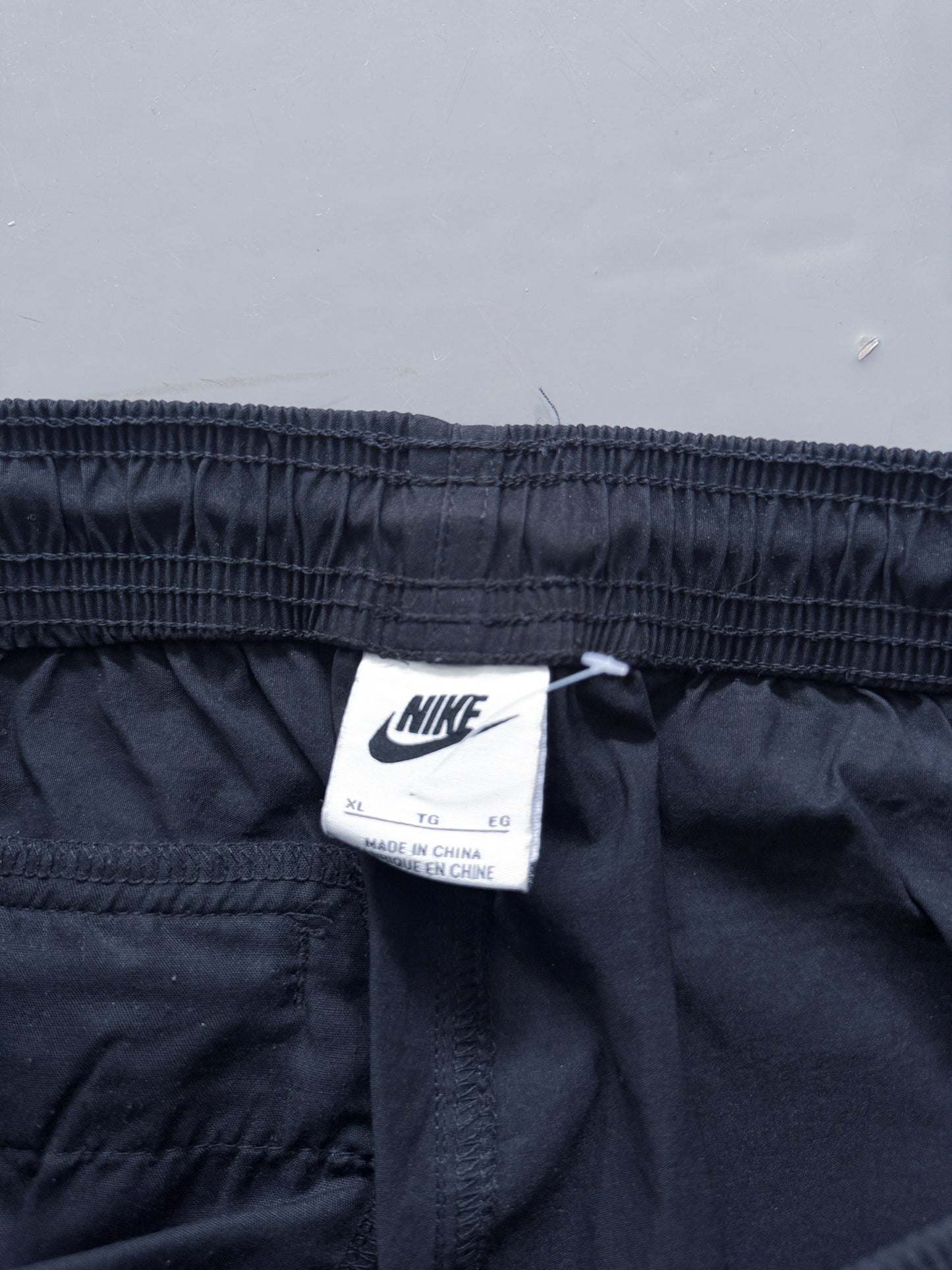 Nike Vintage Trackpants | L