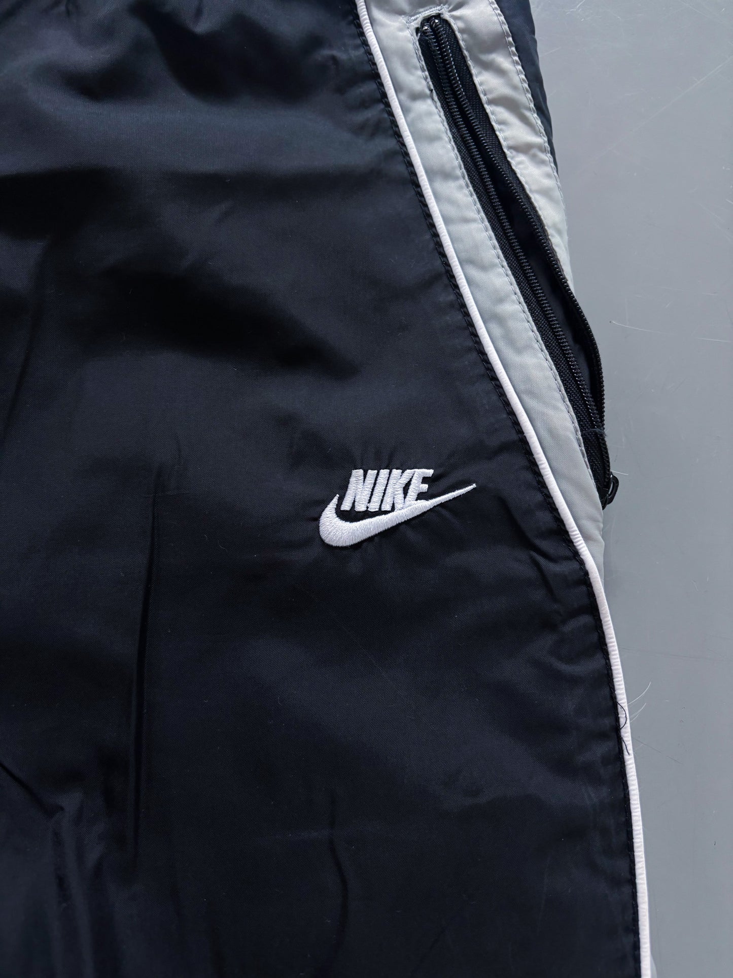 Nike Vintage Trackpants | M