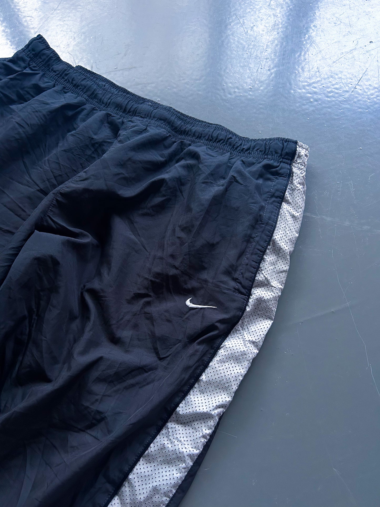 Nike Vintage Trackpants | L