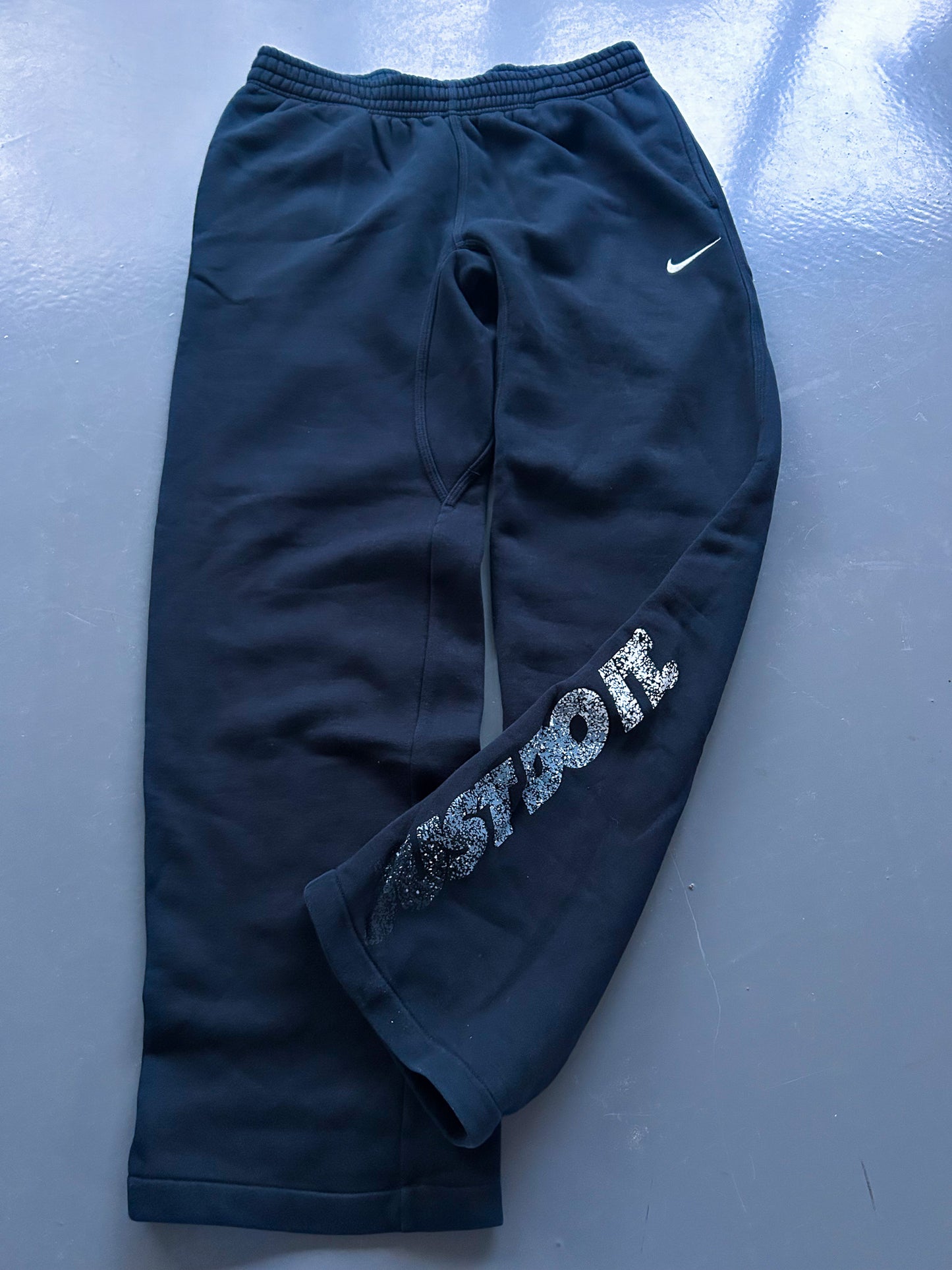 Nike Vintage Open Leg Sweatpants | M