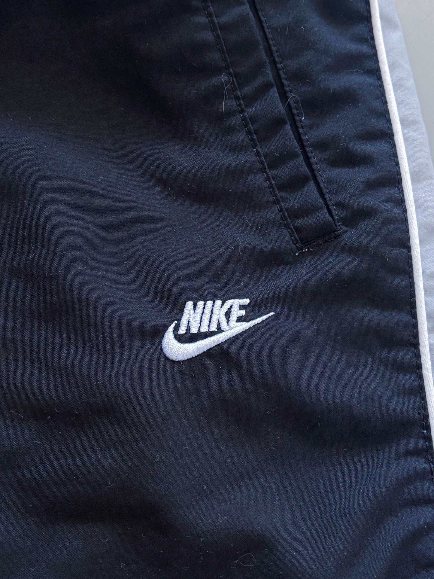 Nike Vintage Trackpants | L