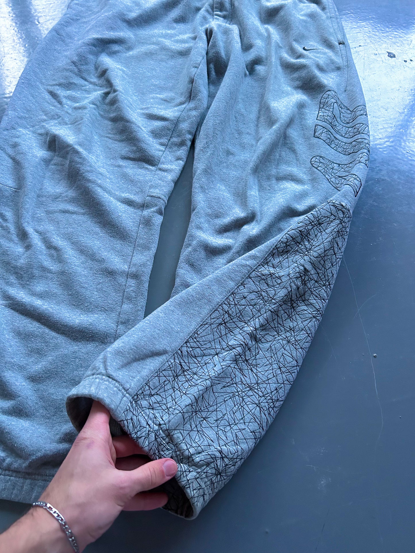 Nike Air Vintage Sweatpants | L