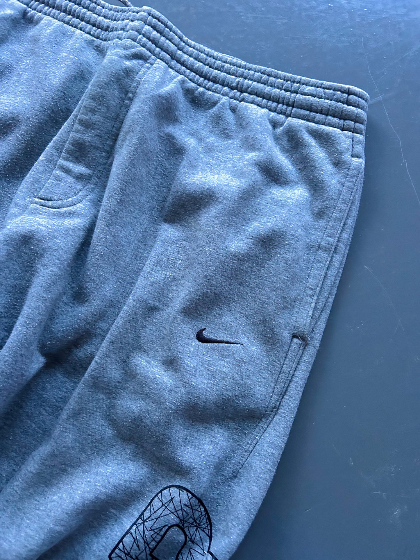 Nike Air Vintage Sweatpants | L