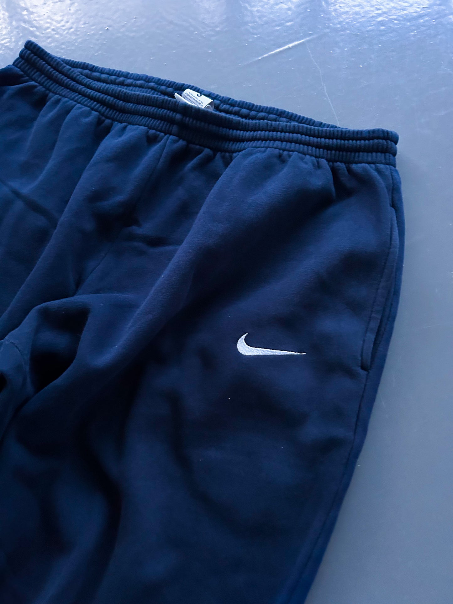 Nike Vintage *Navy* Sweatpants | XL