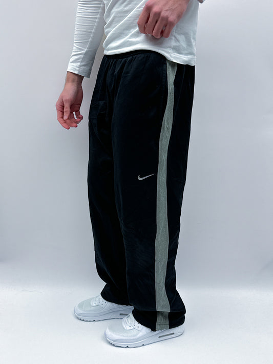 Nike Vintage Trackpants | L