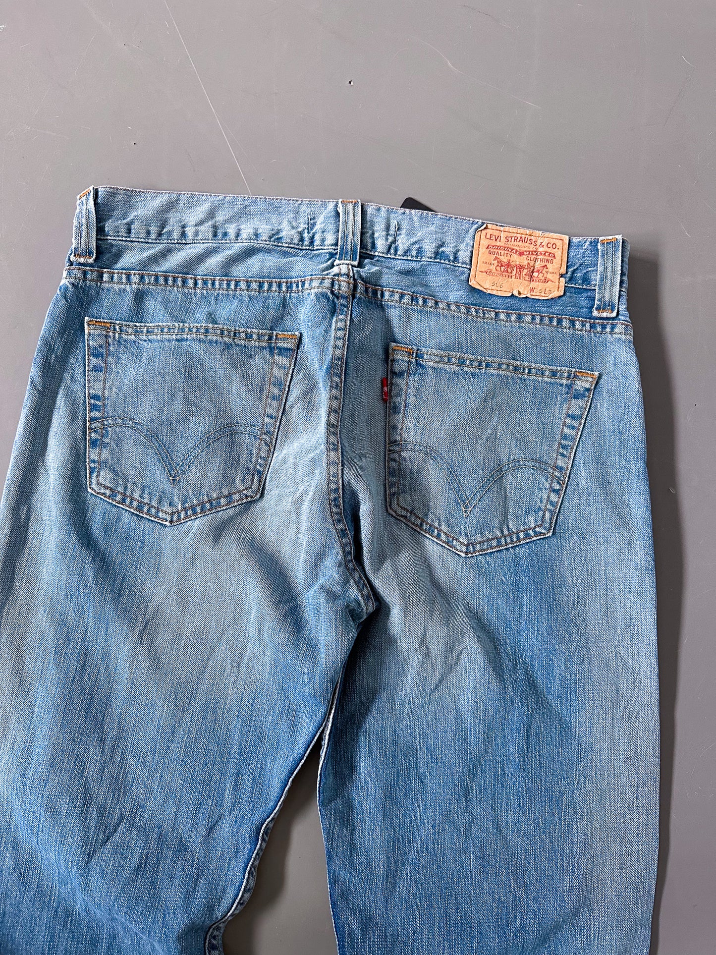 Vintage Levis Baggy Jeans |  L