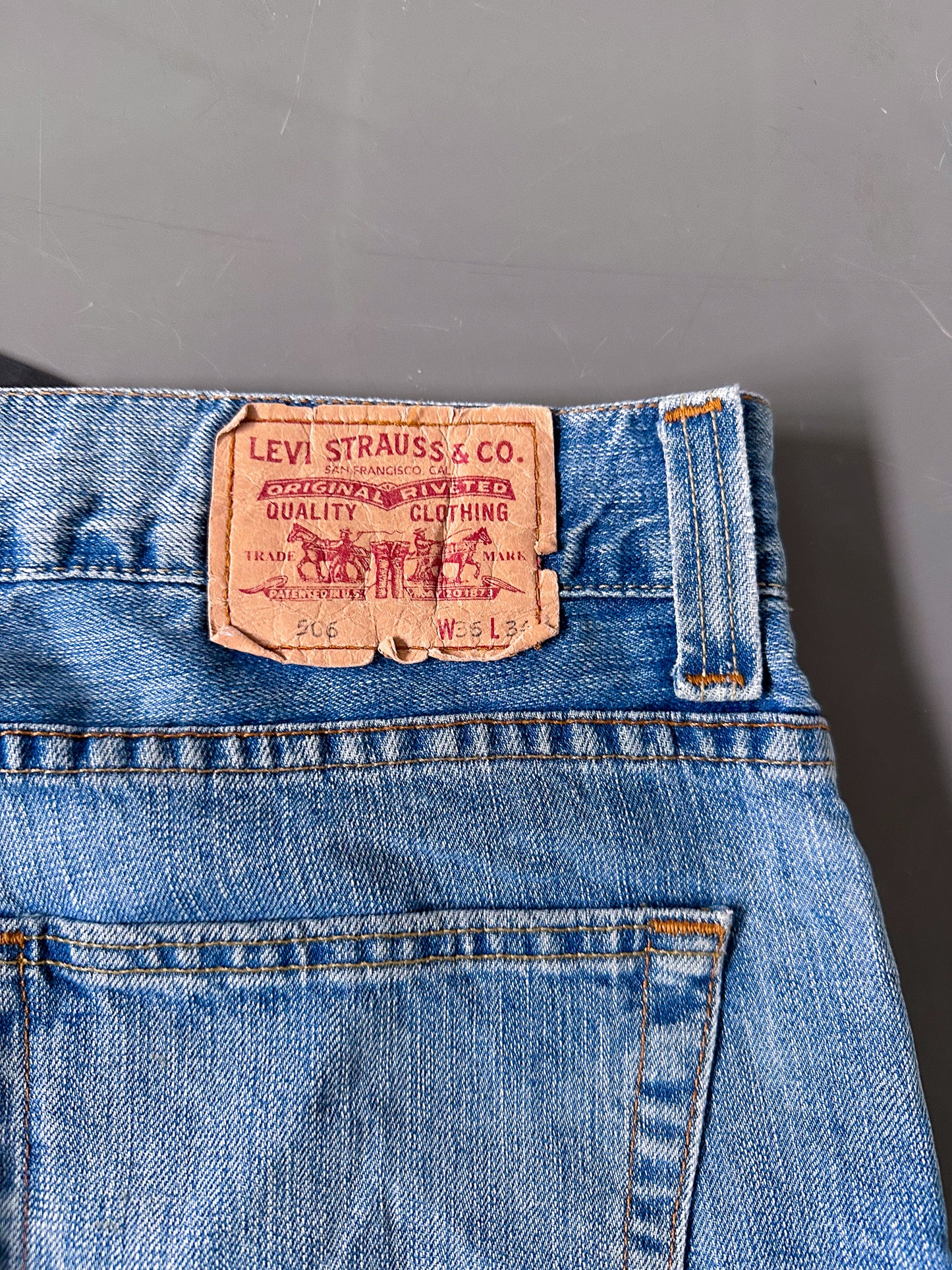 Vintage Levis Baggy Jeans |  L