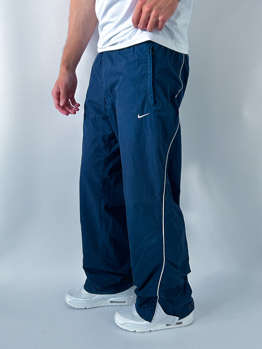 Nike Vintage Trackpants | M