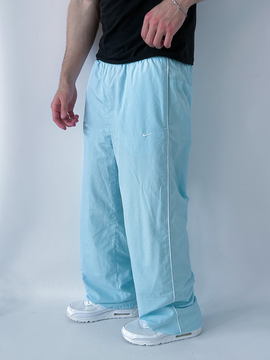 Nike Vintage *BABYBLUE* Trackpants | L