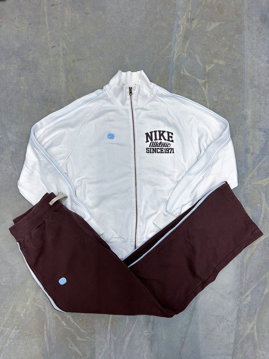 Vintage Nike *PREMIUM* Sweatsuit | L