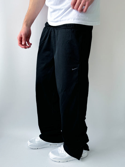 Nike Vintage Trackpants | M