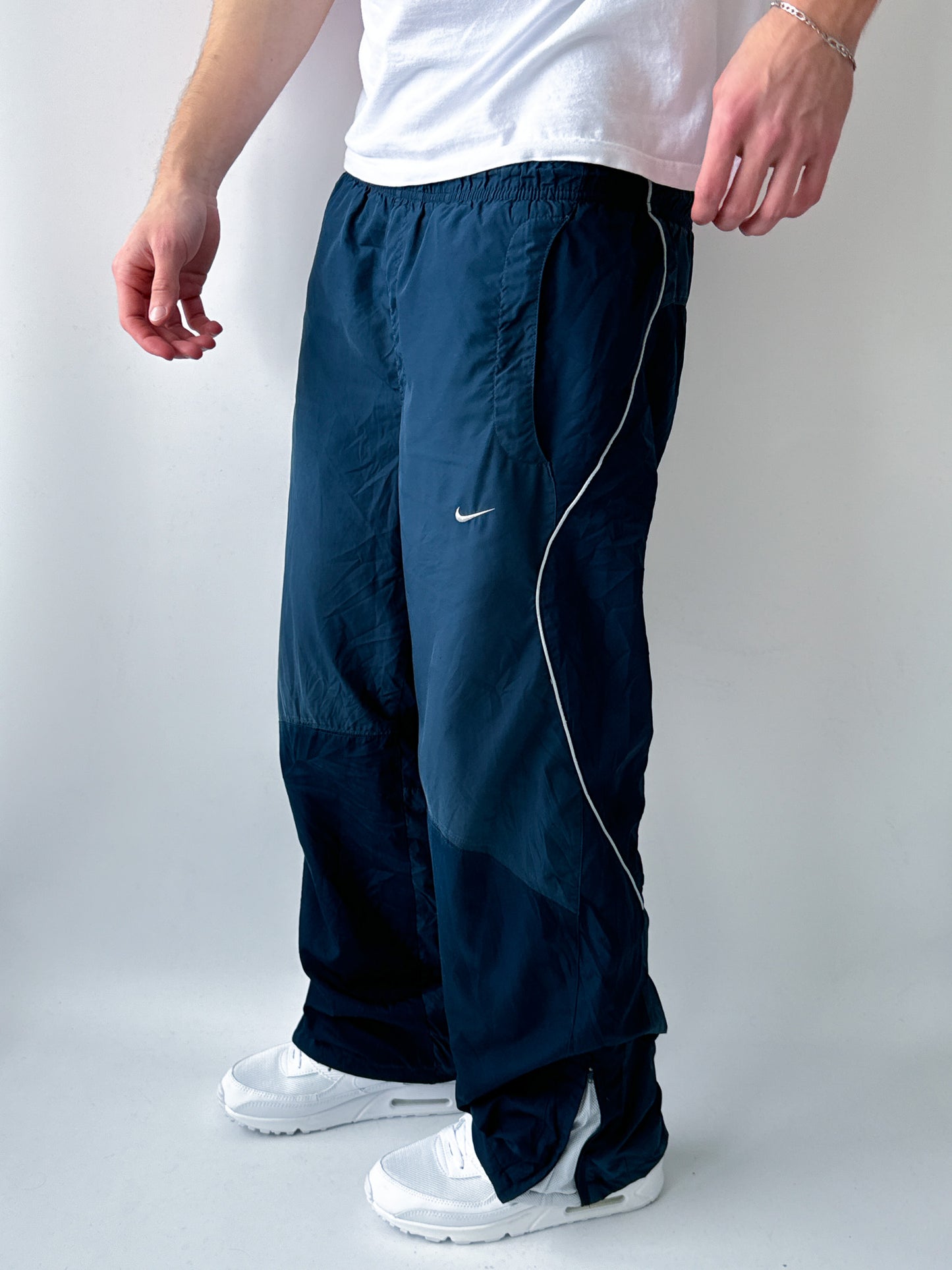 Nike Vintage *Shox* Trackpants |  M
