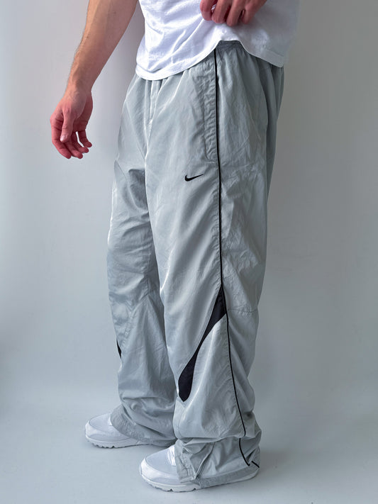Nike Vintage *SHOX* Trackpants | XL