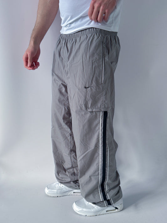 Nike Vintage Trackpants | L